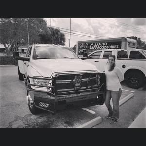 Meet your Posher, Laura